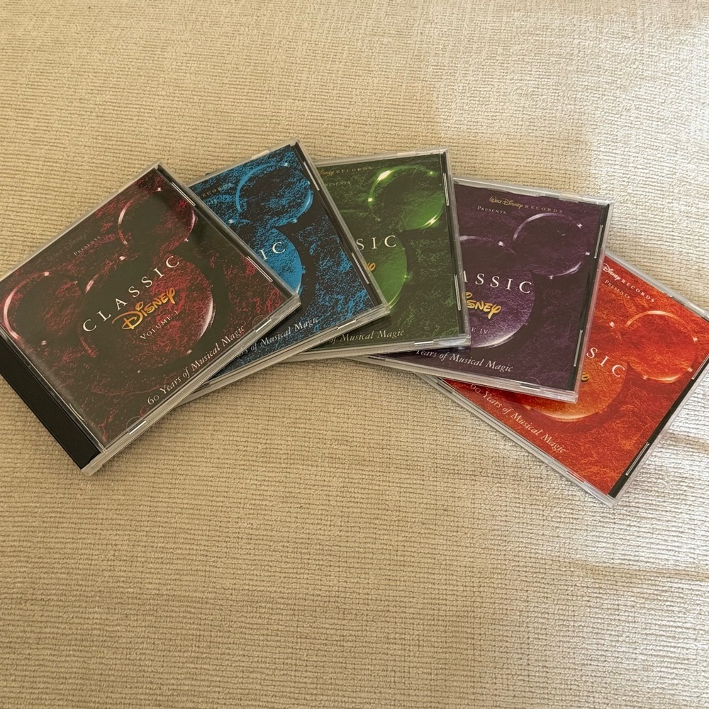 Classic Disney: 60 Years of Musical Magic 5 CD box set - Picture 3 of 7